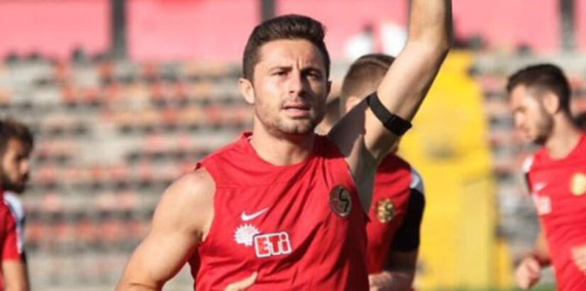 Büyükşehir Belediye Erzurumspor Kaan Kanak ile anlaşmaya vardı