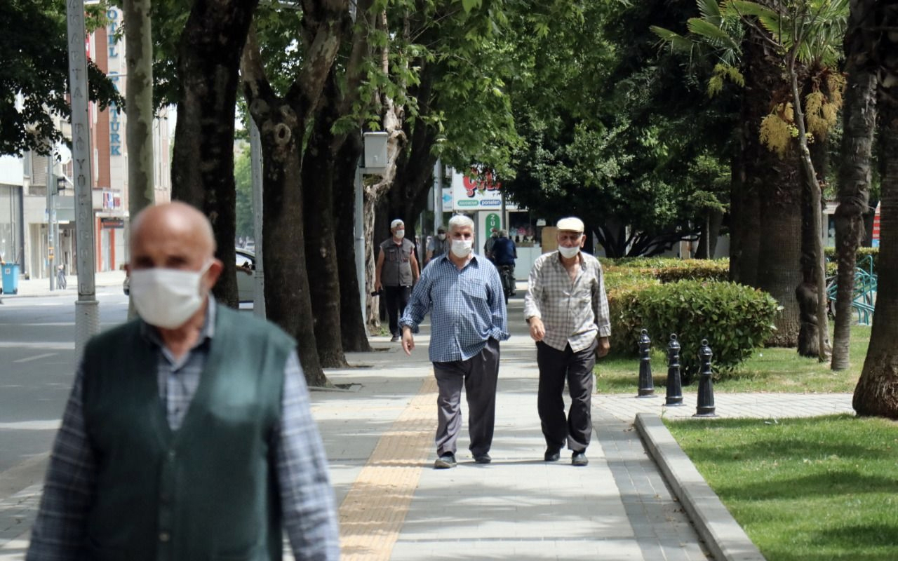 Kütahya'da saatli sokağa çıkma yasağı