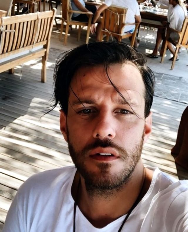 Çağla Şıkel aşk orucunu bozdu mu? DJ Emre Şenol ile anılıyor!