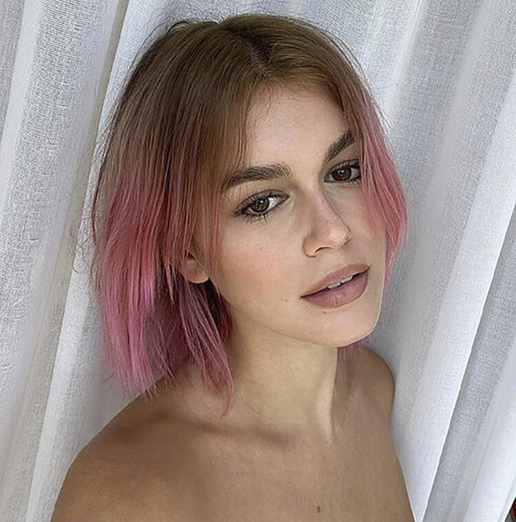 Kaia Garber canlı yayında saçını boyadı!