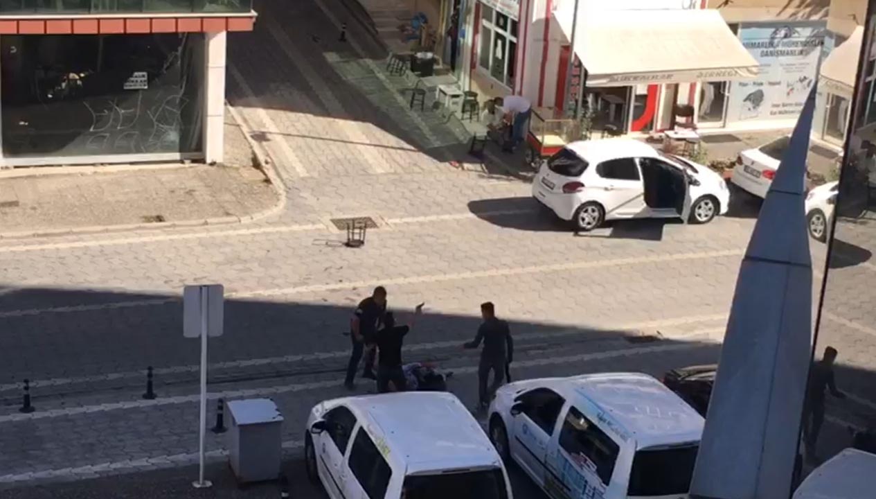 Samsun'da dehşet anları! Güpegündüz cadde ortasında infaz edildi