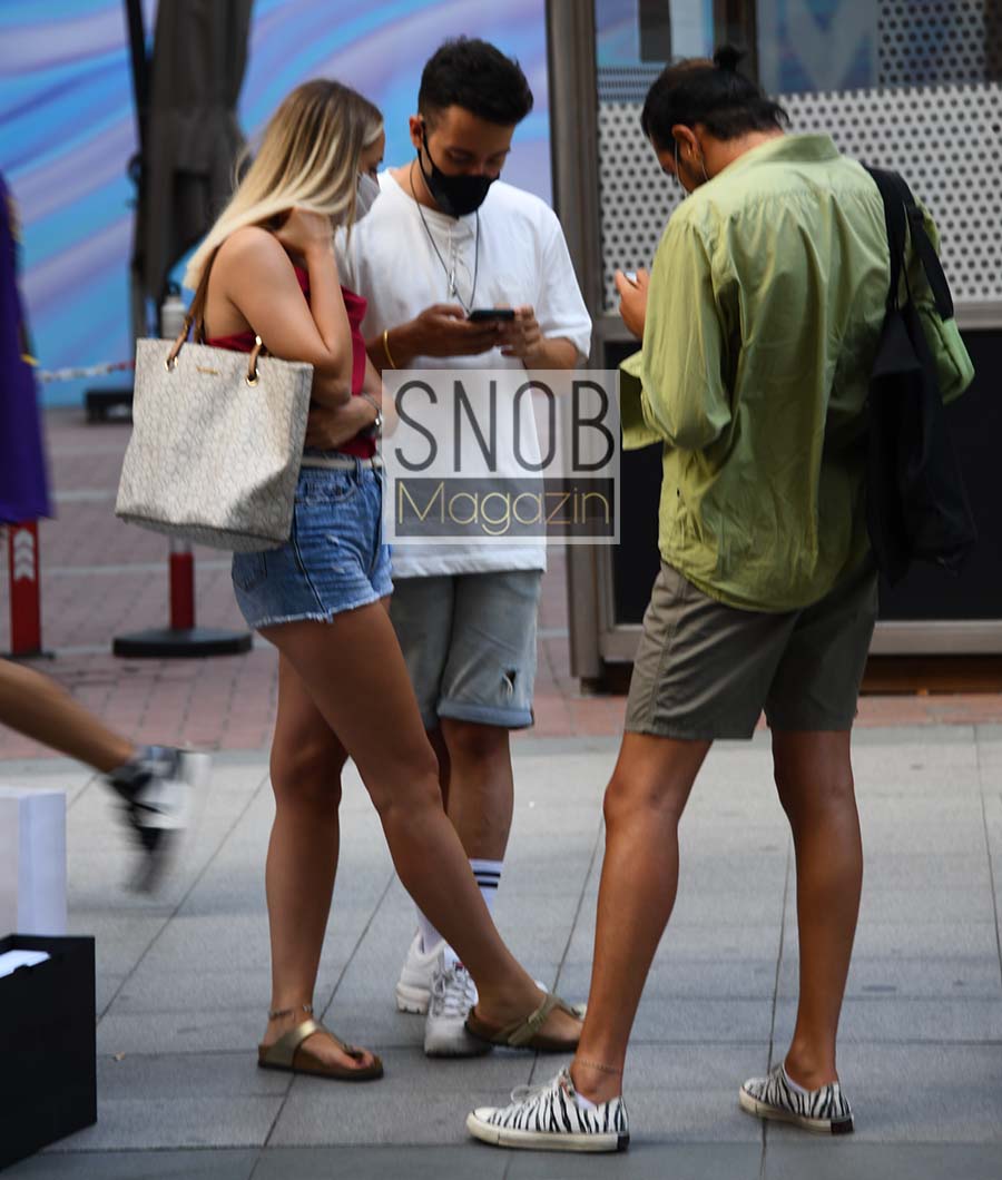 Enes Batur yeni sevgilisi Ecenaz Üçer ile ilk kez görüntülendi!