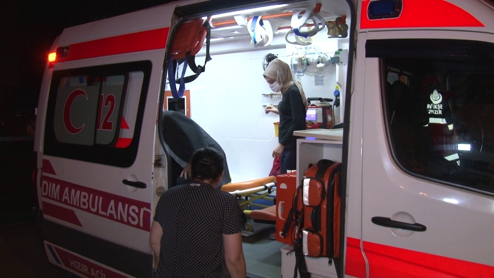 Kartal'da bir markette korkunç patlama! Birçok ekipler seferber oldu