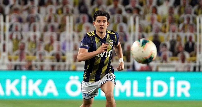 Ferdi Kadıoğlu kimdir? Kaç yaşında? Nereli? Hangi takımda?