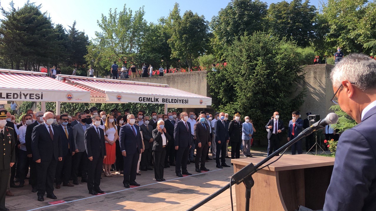 Türkiye Cumhuriyeti’nin 3. Cumhurbaşkanı Celal Bayar mezarı başında anıldı!