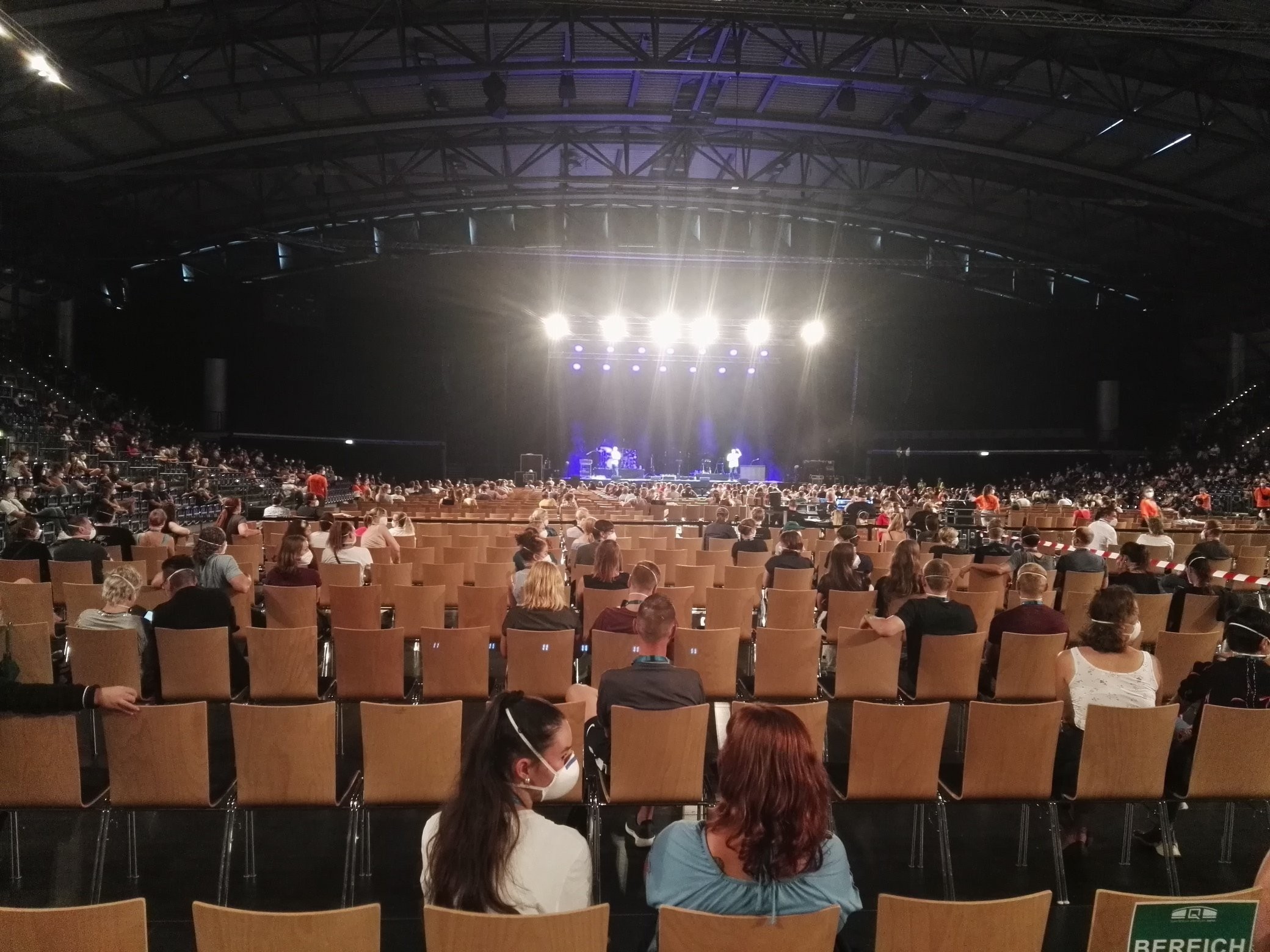 Almanya'da kovid-19 yayılma riskini ölçmek için konser yapıldı