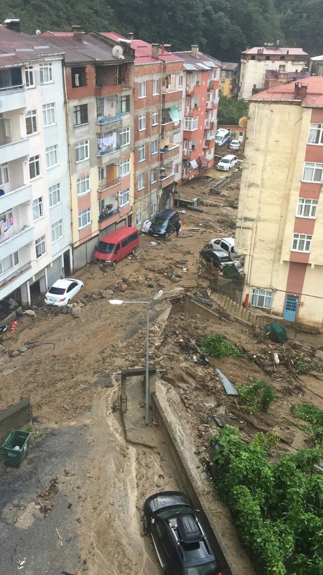 Giresun'da sel felaketi! Evler boşaltıldı