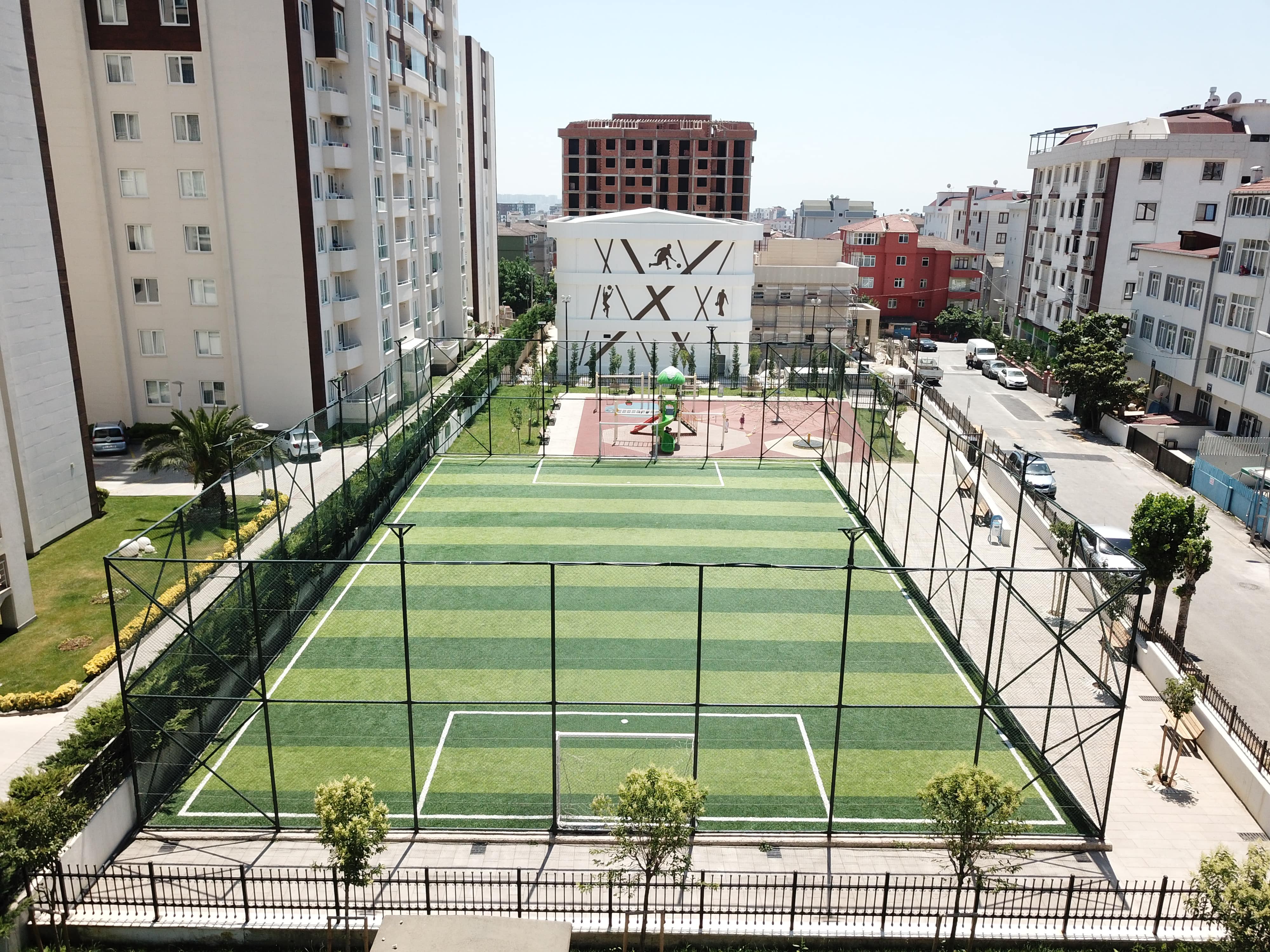 Yapımı süren Güllübağlar Spor Kompleksi'nde sona gelindi!