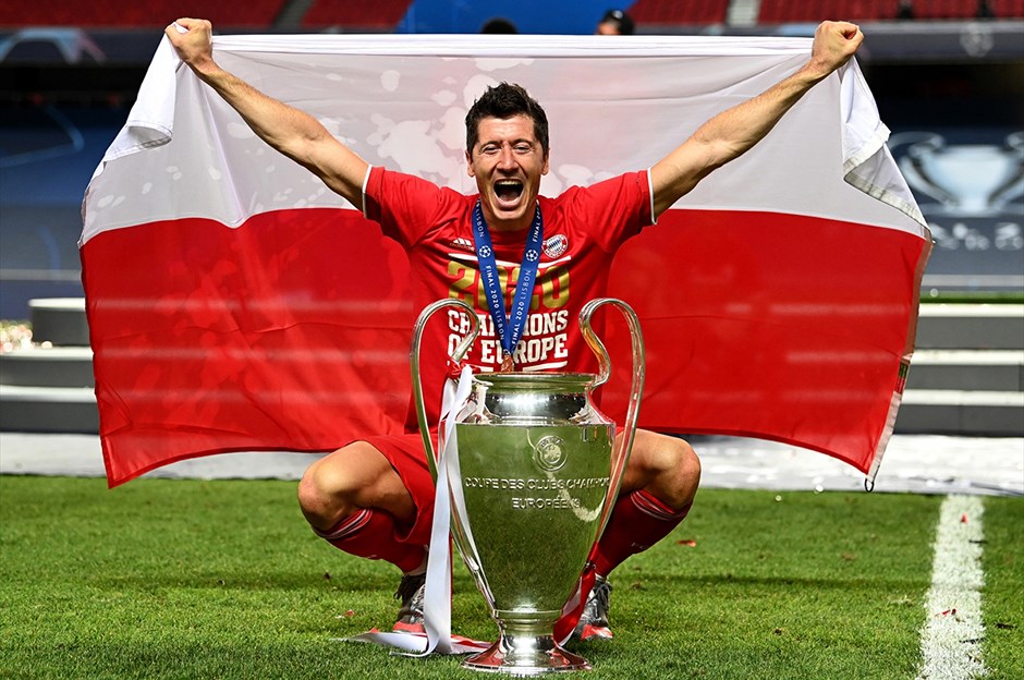 Bayern Münih'in yıldız golcüsü Lewandowski, tarihe geçti!