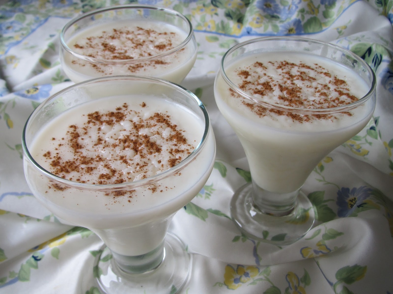 Sütlaç Tarifi, Sütlaç yapılışı, malzemeleri