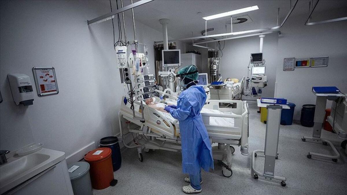 Koronavirüsü atlatan doktor: Hareket etmek bile ızdıraptı!
