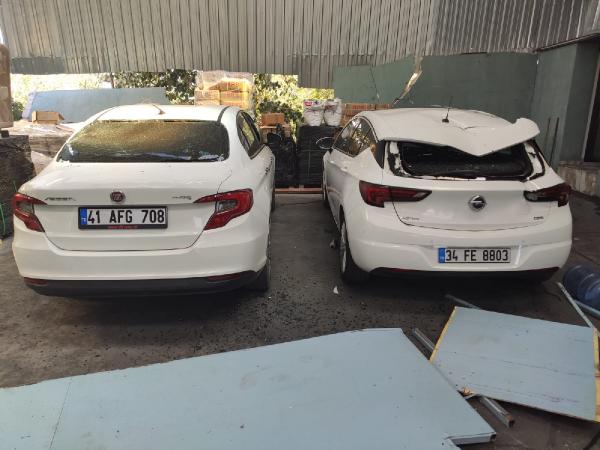 Sultangazi'deki bir fabrikada feci patlama! Duvarları yıkıldı