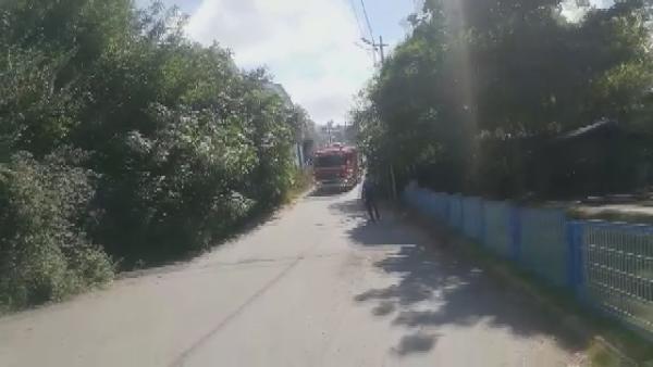 Sultangazi'deki bir fabrikada feci patlama! Duvarları yıkıldı