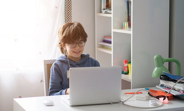 DYK öğrenci başvuruları ne zaman? EBA DYK E-kurs başvuruları nasıl yapılır 2020? DYK öğrenci başvurusu nereden yapılır? E-kurs öğrenci başvurusu ne zaman bitecek? Destekleme ve Yetiştirme Kursları (DYK) öğrenci başvuruları başladı. İşte detaylar...