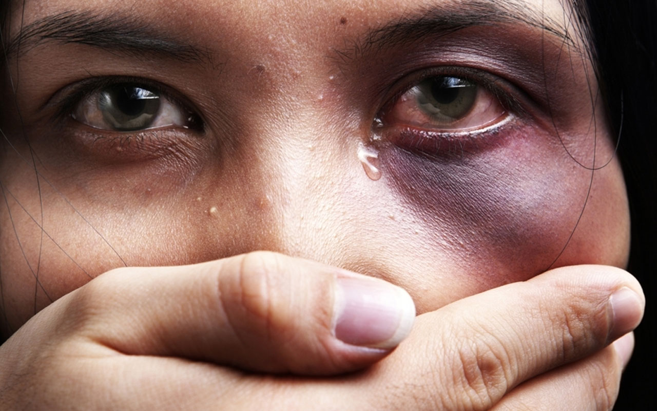 Karısını öldürdükten sonra kendisini polise ihbar etti