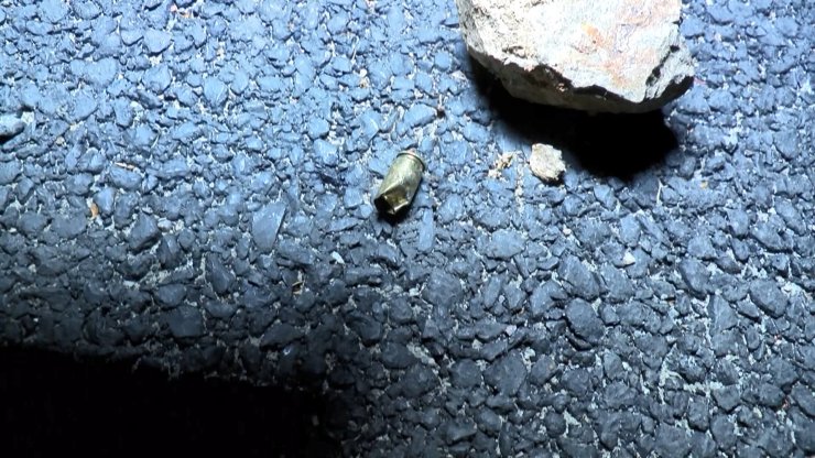 Pendik'te iki grup arasında çıkan silahlı kavgada 2 kişi yaralandı