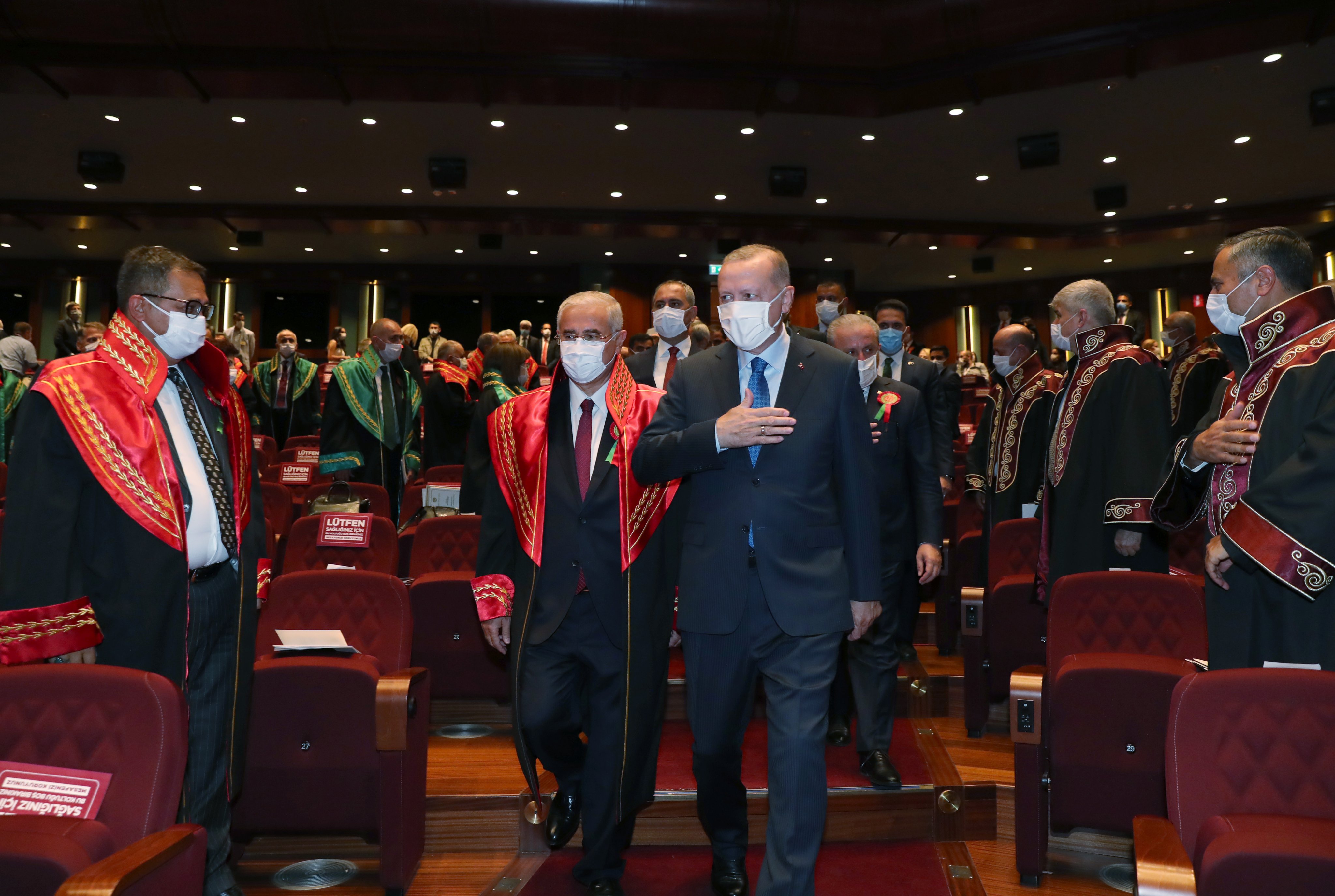 Cumhurbaşkanı Erdoğan'dan İstanbul Barosuna sert tepki