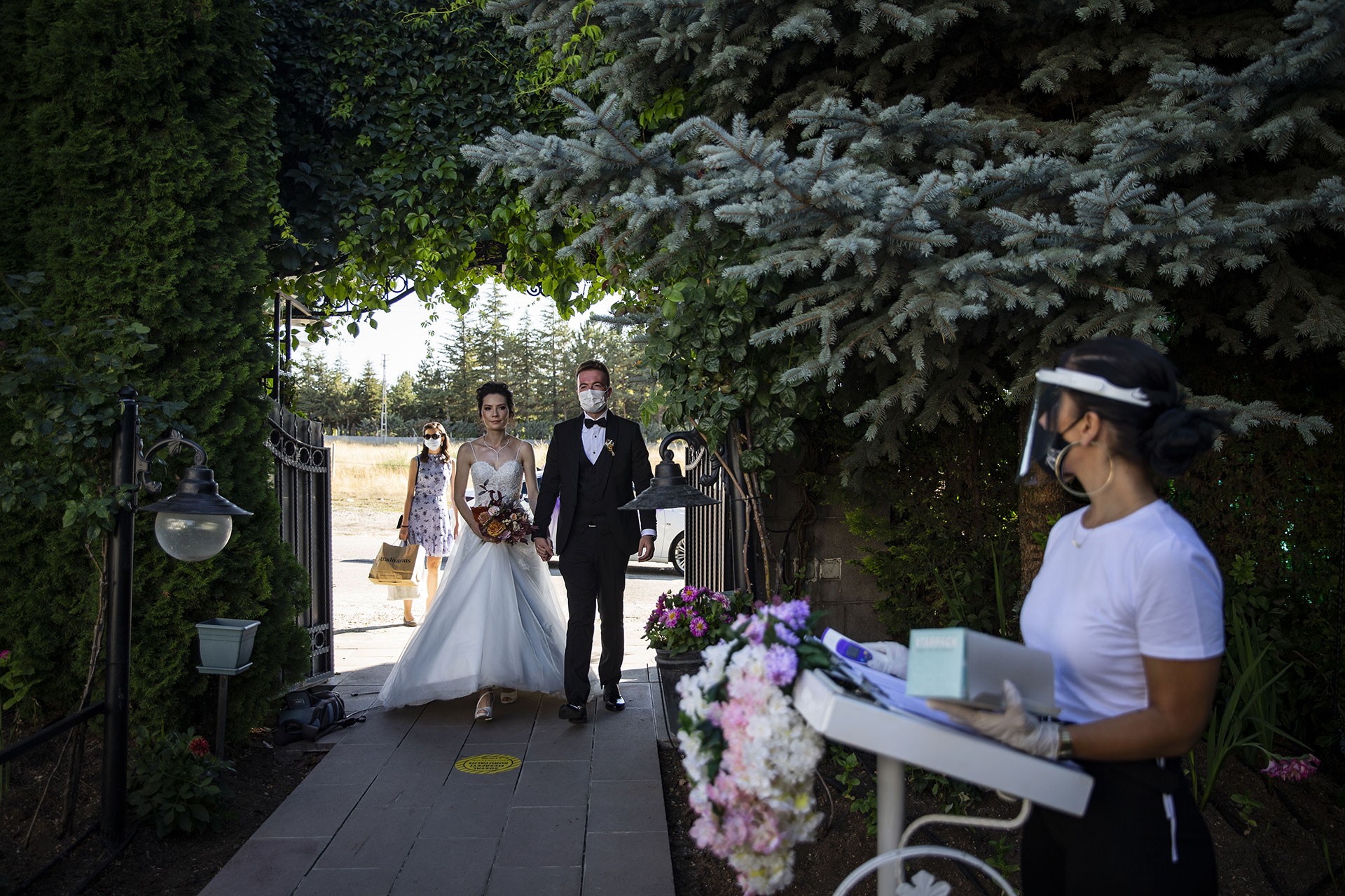 Türkiye'de düğünler ertelendi mi, yasaklandı mı? Düğünler kaç saat olacak?