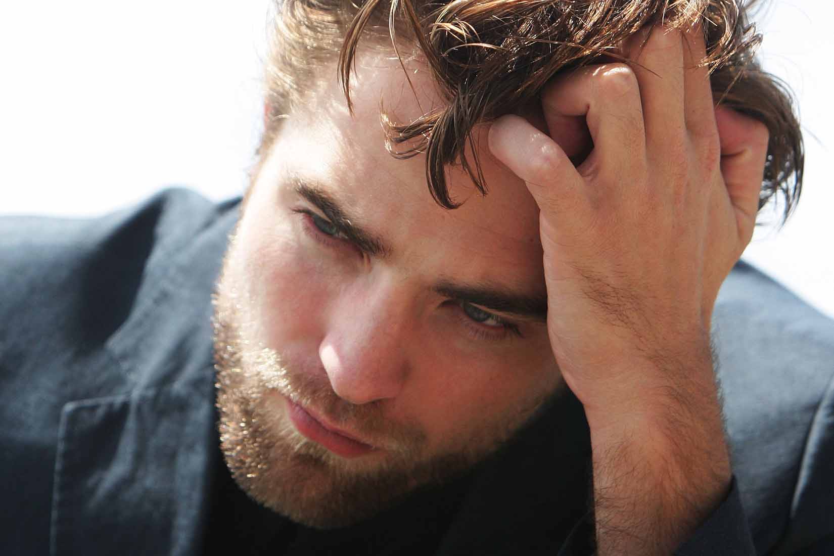 Robert Pattinson koronavirüse mi yakalandı?