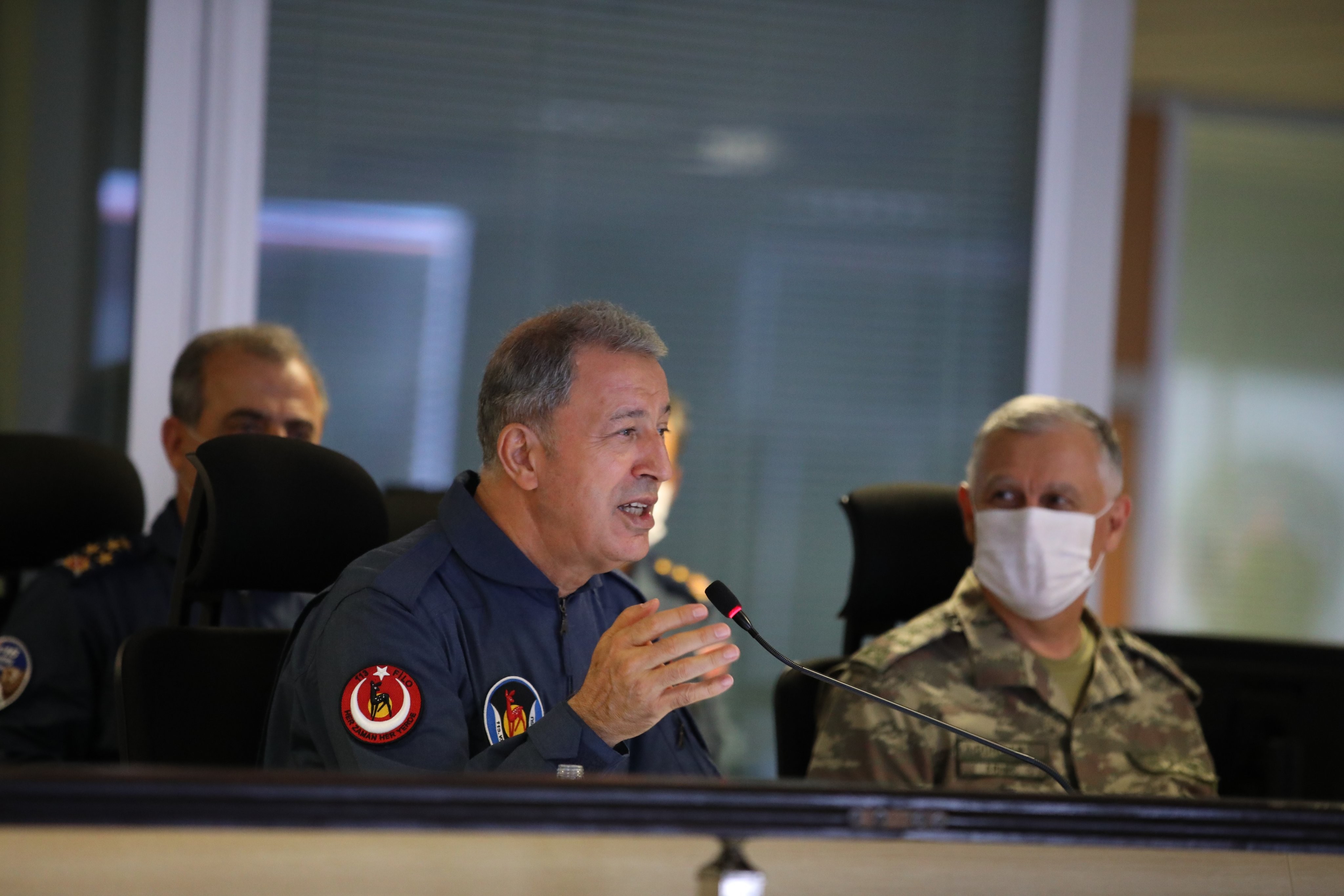 Bakan Akar'dan Doğu Akdeniz açıklaması: Hak iddia etmeye kalkanlar var