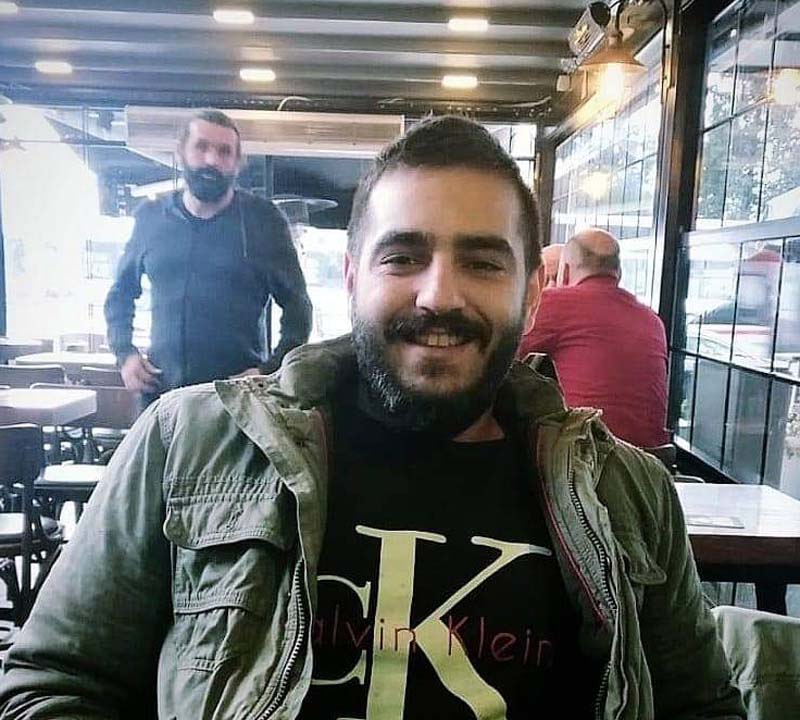 Aniden fenalaşan genç yaşamını yitirdi