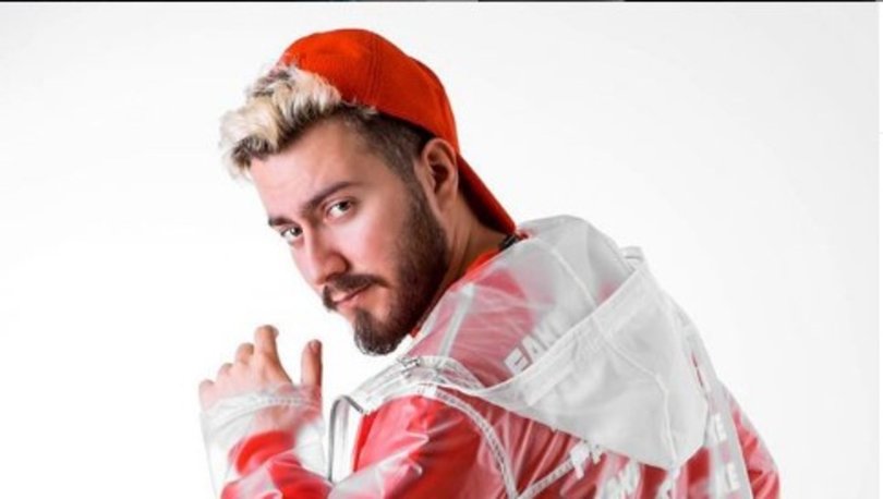 Enes Batur takipçisini ifşa etti!