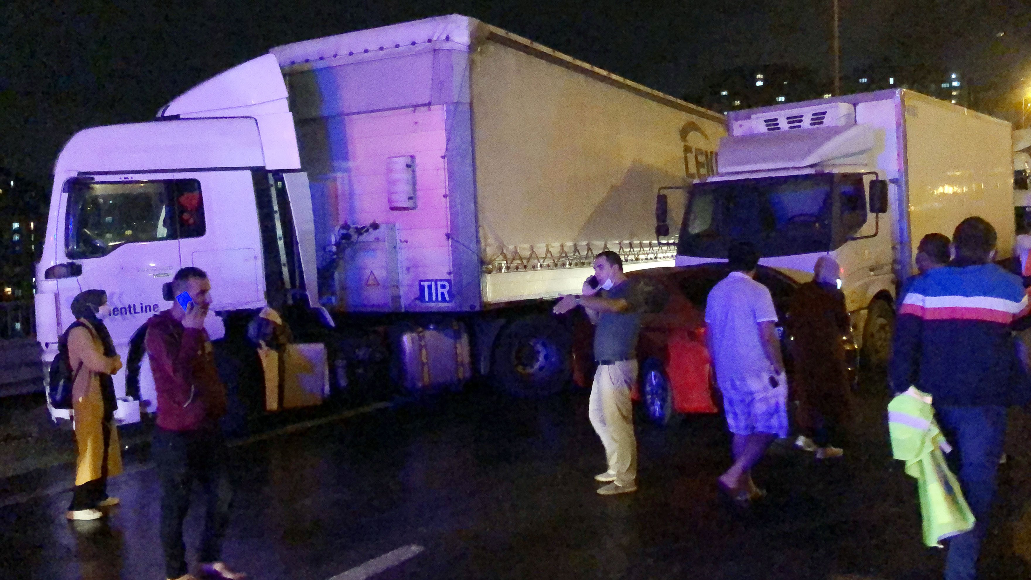 Zincirleme kaza meydana geldi! TEM otoyolu Ankara istikameti ulaşıma kapandı