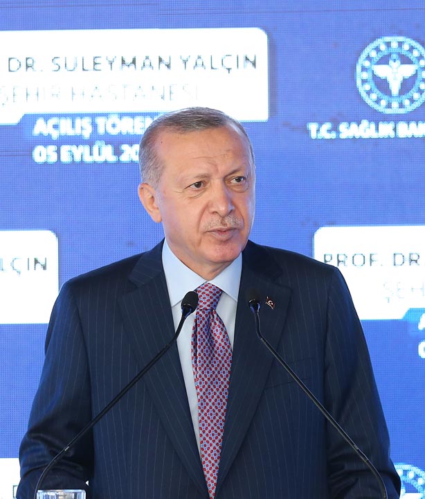 Erdoğan: Dayatılan ahlaksız haritaları yırtıp atacak güce sahibiz