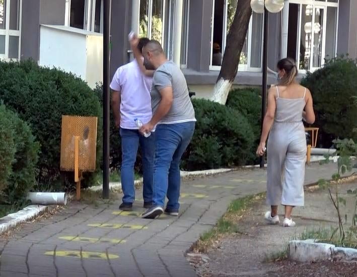 KPSS sınavına geç gelen 1 kişi, sinirlenerek sınav kağıdını çöpe attı