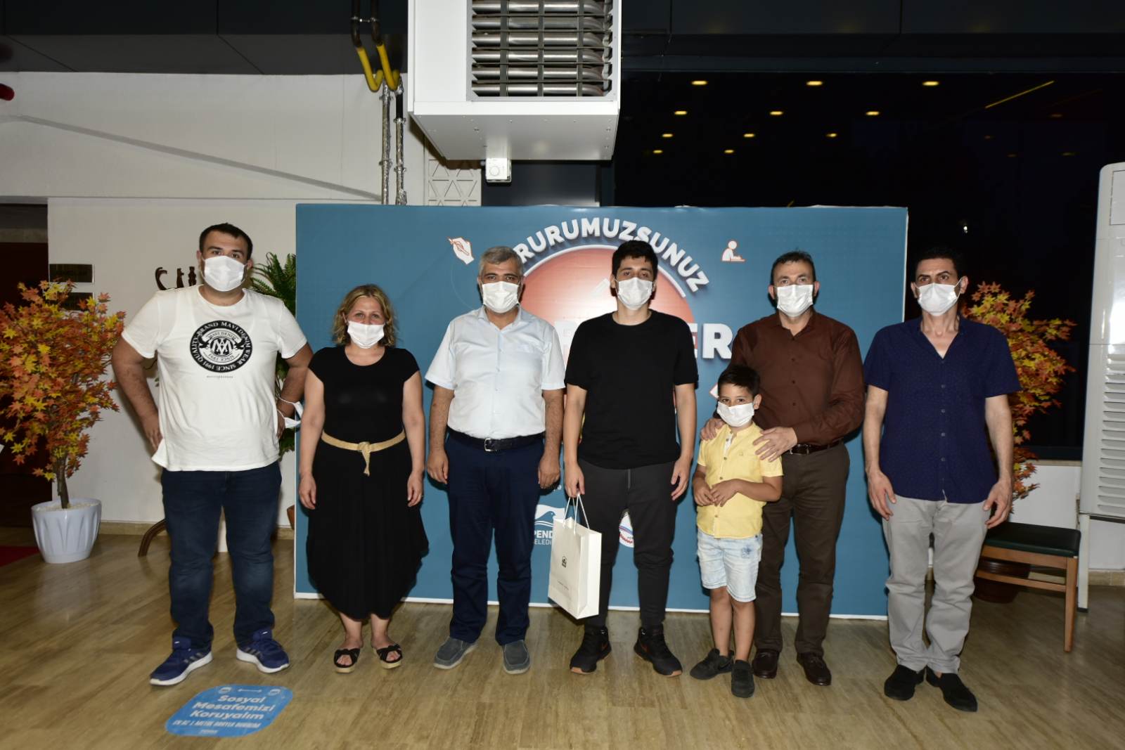 Pendik Belediye Başkanı Ahmet Cin'den YKS'de ilk 1000'e girenlere özel kutlama!