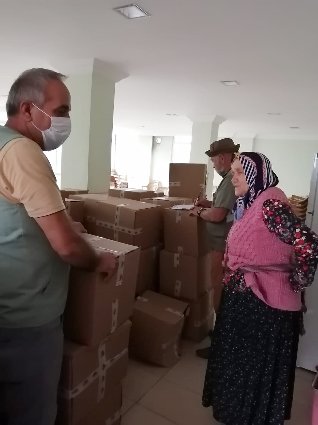 Pendik Belediyesi'nden Giresun'daki afetzedelere yardım eli!