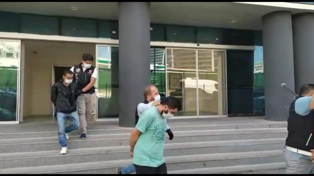 Bursa'da uyuşturucu operasyonu: 8 gözaltı