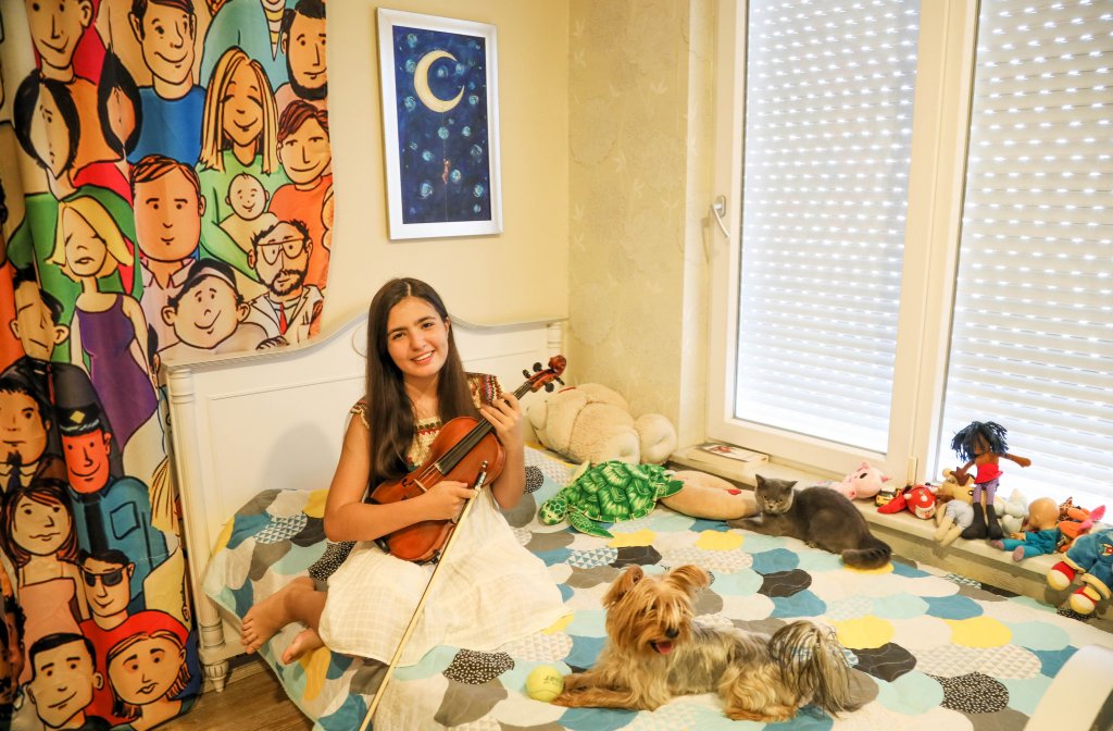 8. sınıf öğrencisi Elif Su, Türkiye'ye 10 uluslararası ödül kazandırddı