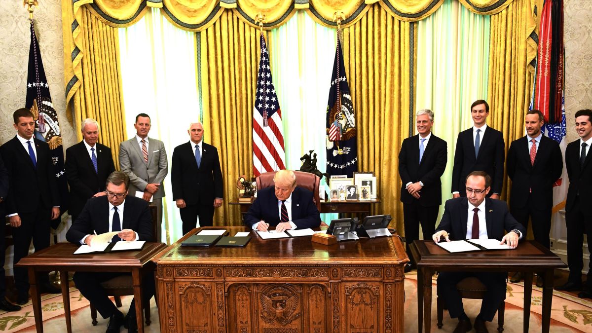 Rus Dışişleri Sözcüsü Zaharova'dan Sırbistan Cumhurbaşkanı Vucici'ye siyaset dersi.