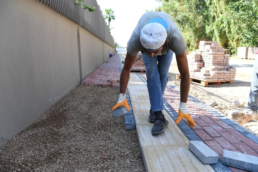 Konyaaltı Belediyesi'nden 3 ayda 10 bin metrekare kaldırım