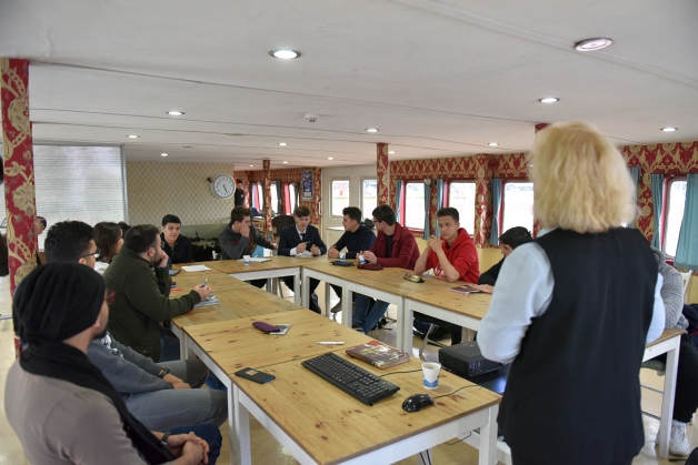 Tuzla Belediyesi Gençlik Merkezi öğrencilerinden YKS'de büyük başarı!