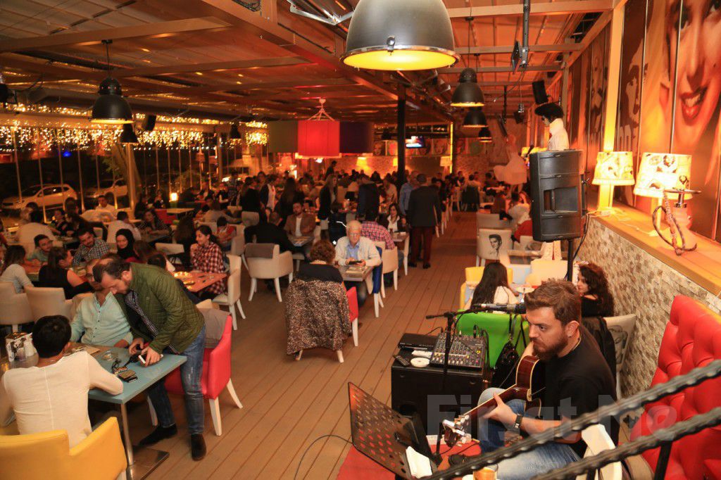 Kafe ve restoranlar saat kaça kadar açık? Kafe ve restoranlarda müzik yasak mı?