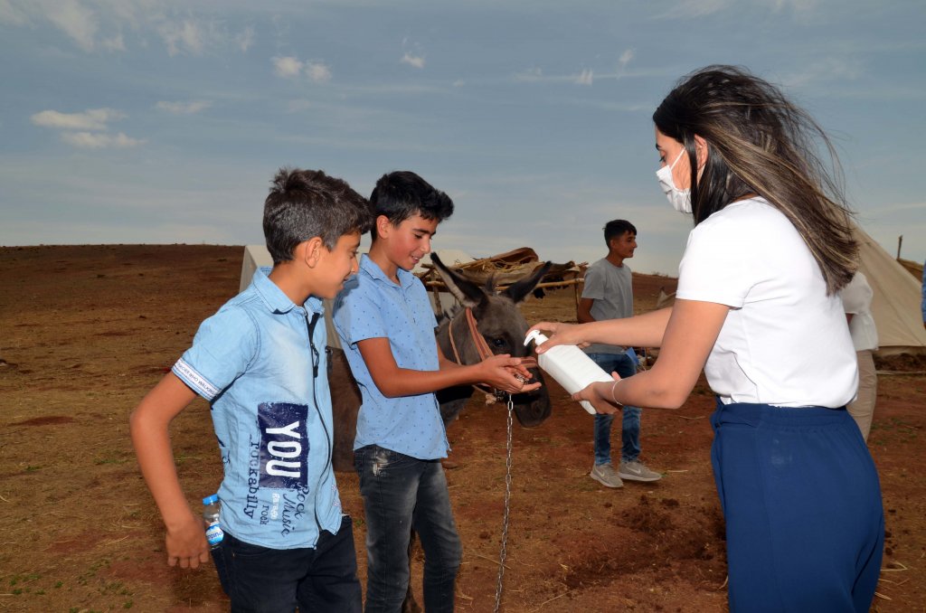 Muş'ta internet erişimi olmayan yayladaki çocuklara destek