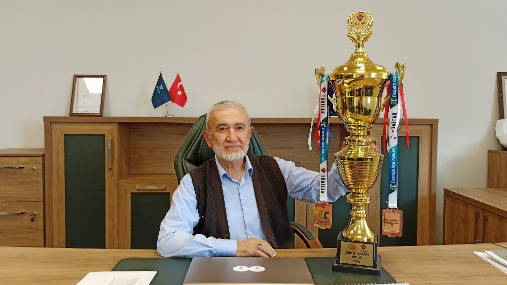 Bursa'da lise öğrencilerinden TOGG'a rakip