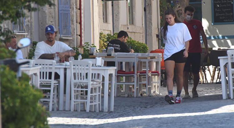 Survivor Nisa, Çeşme'de Barış'ın babası ile tanıştı!