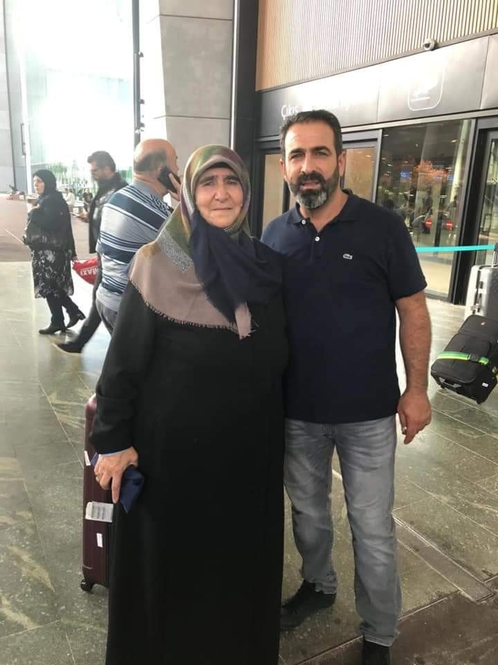 Kocaeli'de tıra çarpan otomobilin içinde bulunan kadın öldü