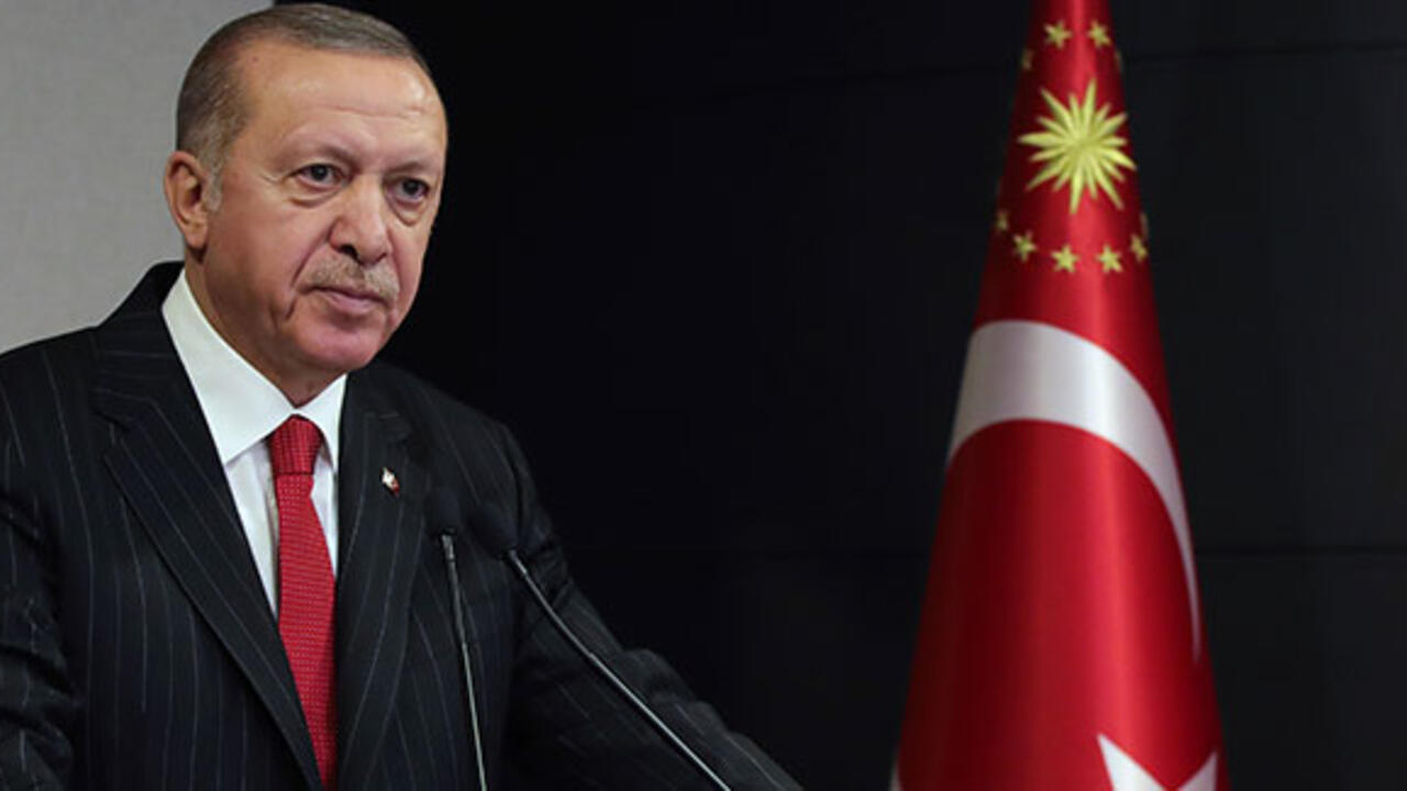 CHP'li Özkoç: Kimse Türkiye Cumhurbaşkanı ile böyle konuşamaz, Macron haddini bilmeli