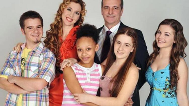 Sihirli Annem neden yok? Kanal D yayın akışı Sihirli Annem kaldırıldı mı?