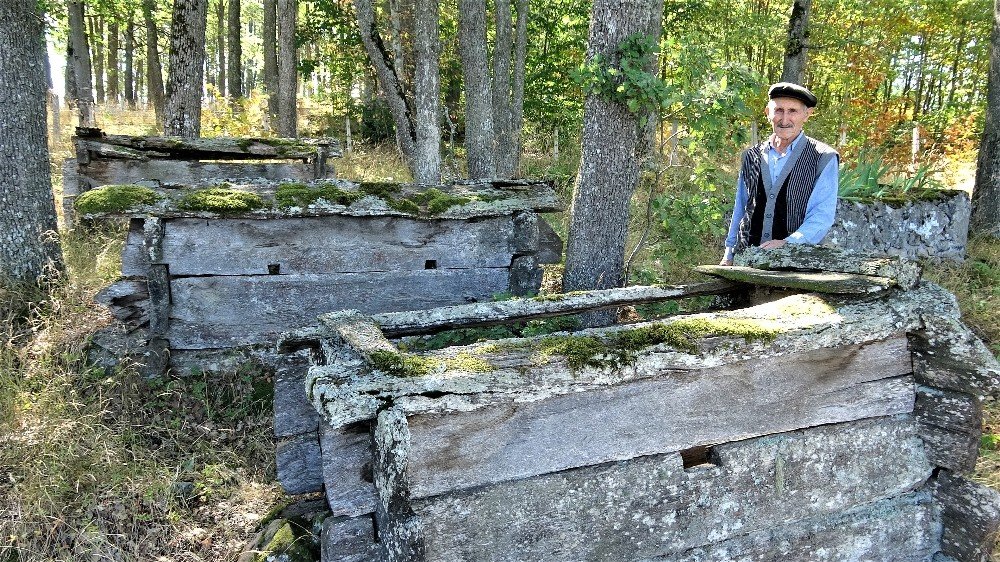 Tokat'taki ahşap mezarları görenler gözlerine inanamıyor