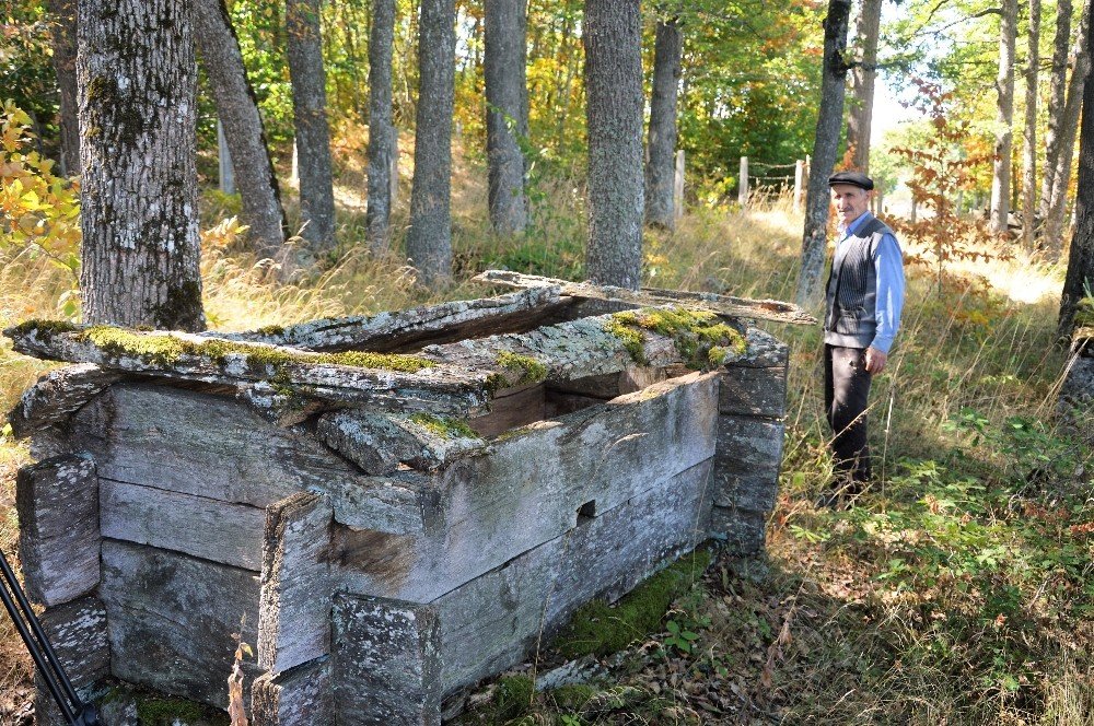 Tokat'taki ahşap mezarları görenler gözlerine inanamıyor