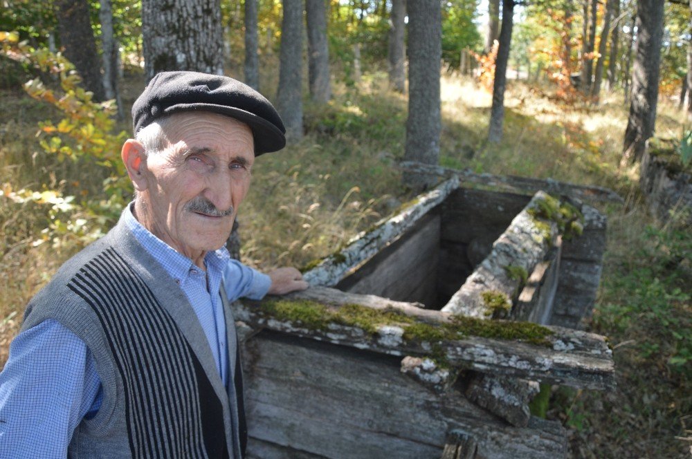 Tokat'taki ahşap mezarları görenler gözlerine inanamıyor