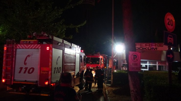 Gebze'de döküm potasının devrilmesi sonucu 1 işçi yanarak yaşamını yitirdi