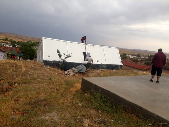 Ankara'daki kum fırtınasının etkisi hava aydınlanınca belli oldu