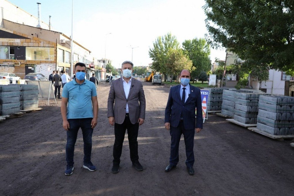 Danişmentgazi'de yol ve çevre düzenlemesi 