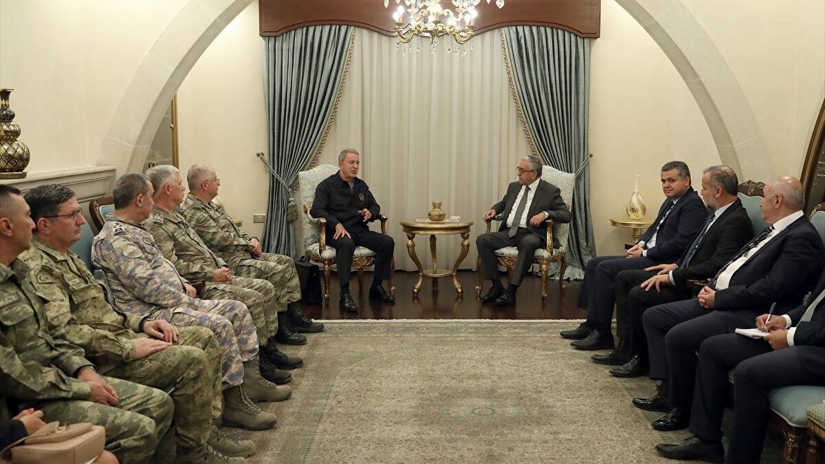 Bakan Akar: Herkes kafasına soksun, Kıbrıs bizim milli meselemiz!